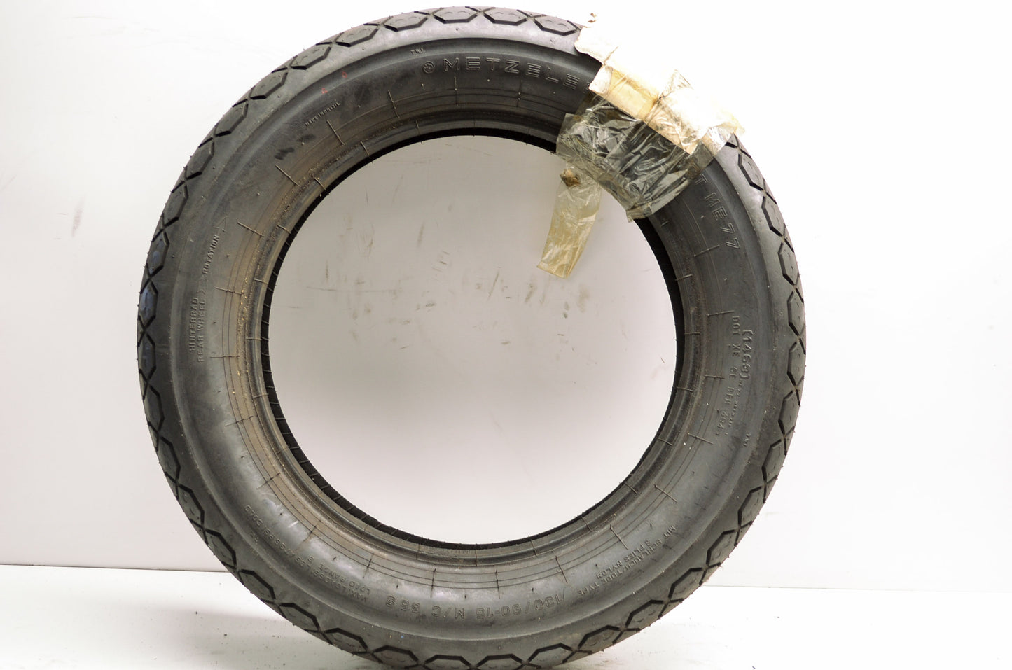 New Metzeler Perfect ME77 Rear Tire 130/90-15M/C 66S