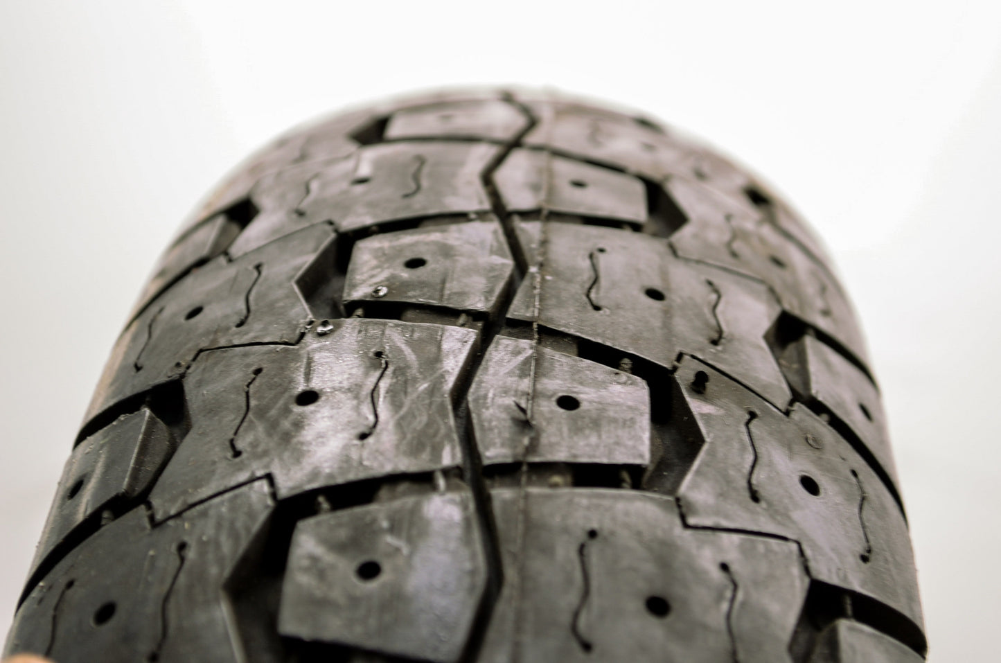 New Pirelli Phantom MT 28 Front Tire 3.75V-18