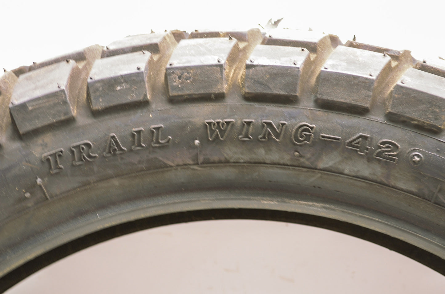 New Bridgestone Trail Wing-42 Rear Tire 120/90-17