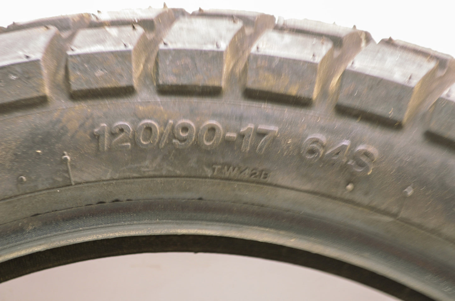 New Bridgestone Trail Wing-42 Rear Tire 120/90-17