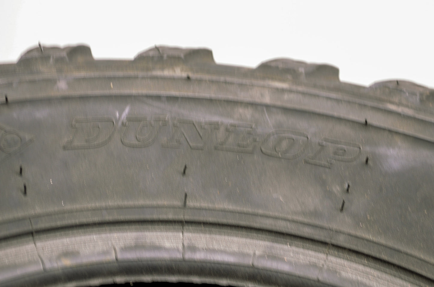 New Dunlop D-679 Tire 24x10-11