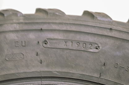 New Dunlop D-679 Tire 24x10-11