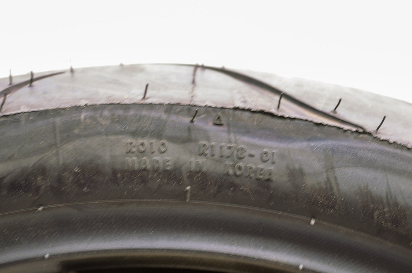 New Shinko R010 Rear Tire 190/55ZR-17