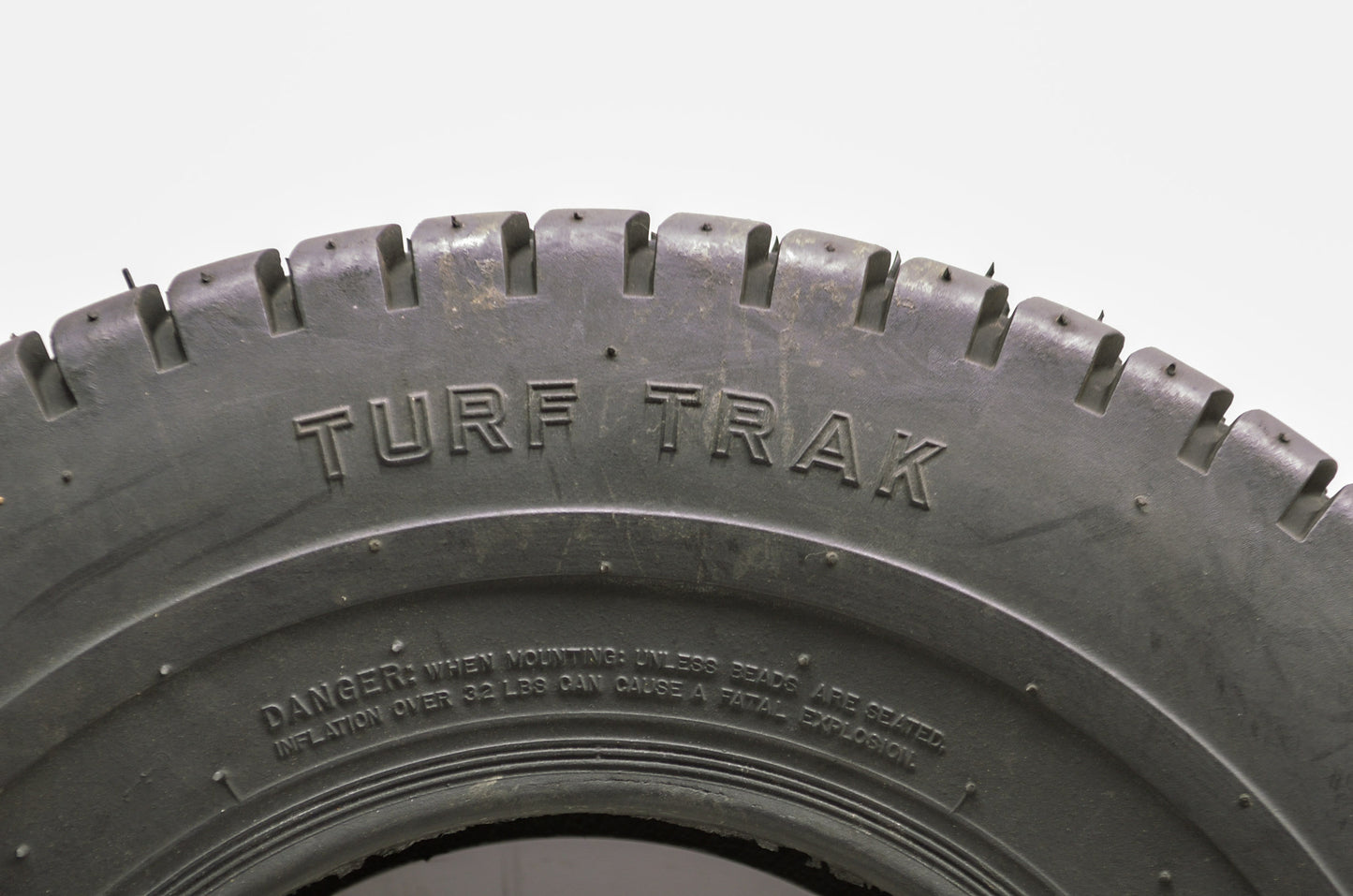 New Armstrong Turf Trak Tire 21x7.00-10 NHS
