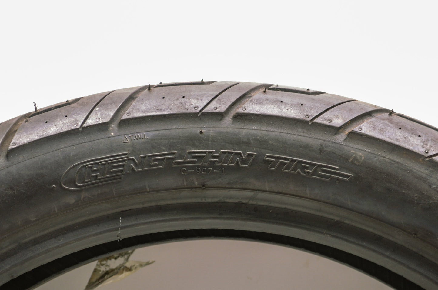 New Cheng Shin CS HI-MAX Tire 130/80-18