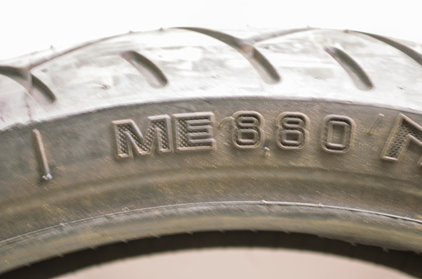 New Metzeler Marathon ME880 Front Tire 130/60ZR-18
