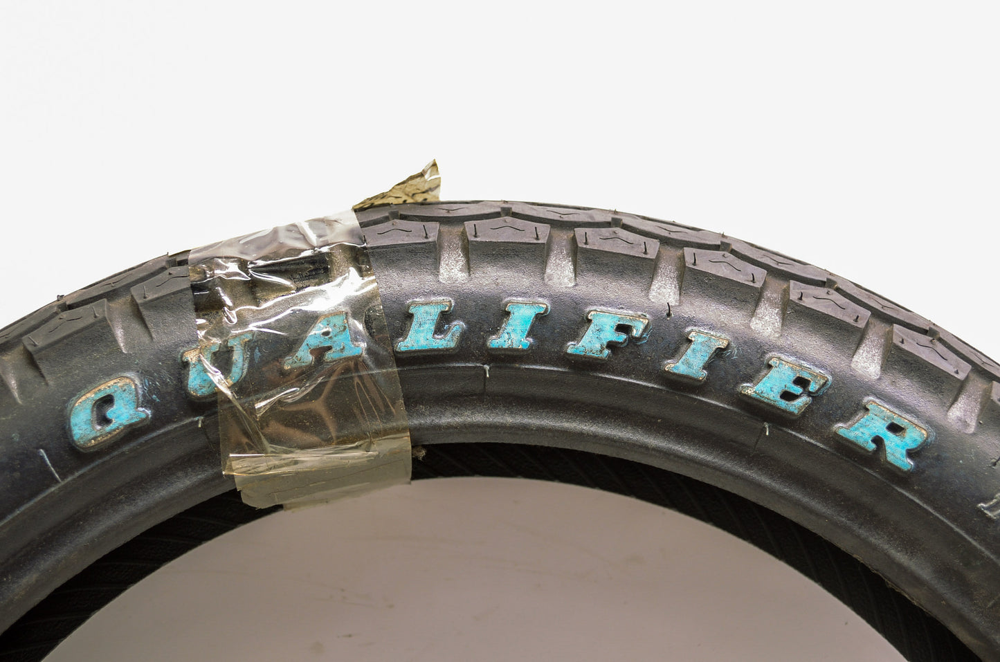 New Dunlop Qualifier F11 Front Tire 110/90-18