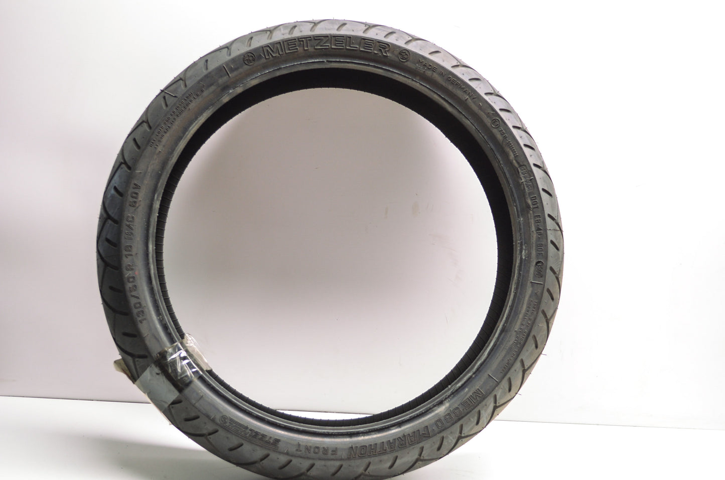 New Metzeler ME880 Marathon Front Tire 130/60R-18 M/C 60V