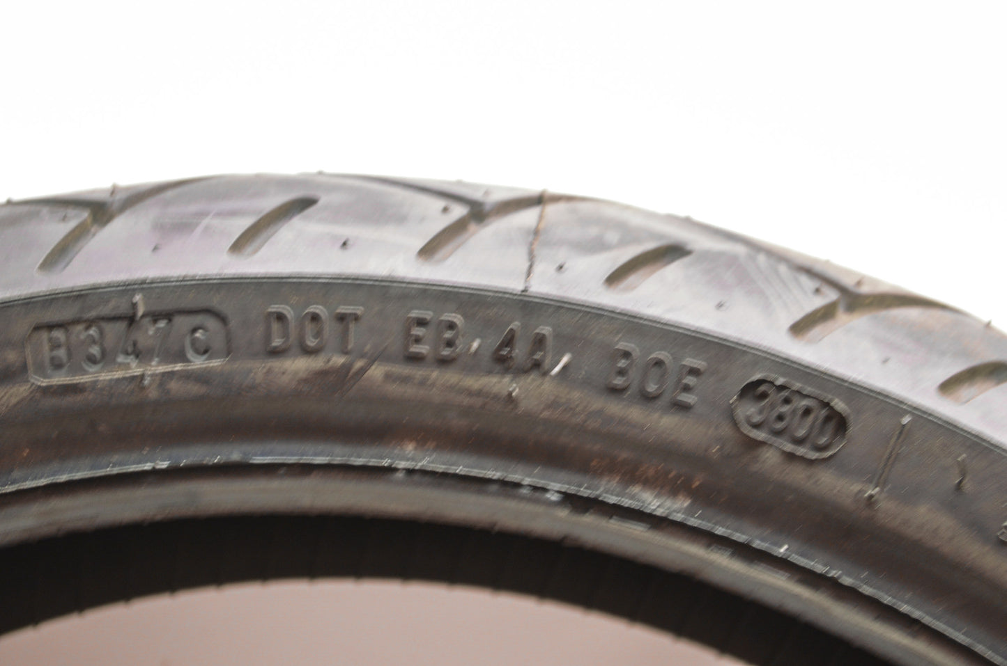 New Metzeler ME880 Marathon Front Tire 130/60R-18 M/C 60V
