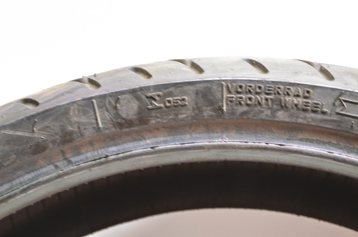 New Metzeler ME880 Marathon Front Tire 130/60R-18 M/C 60V