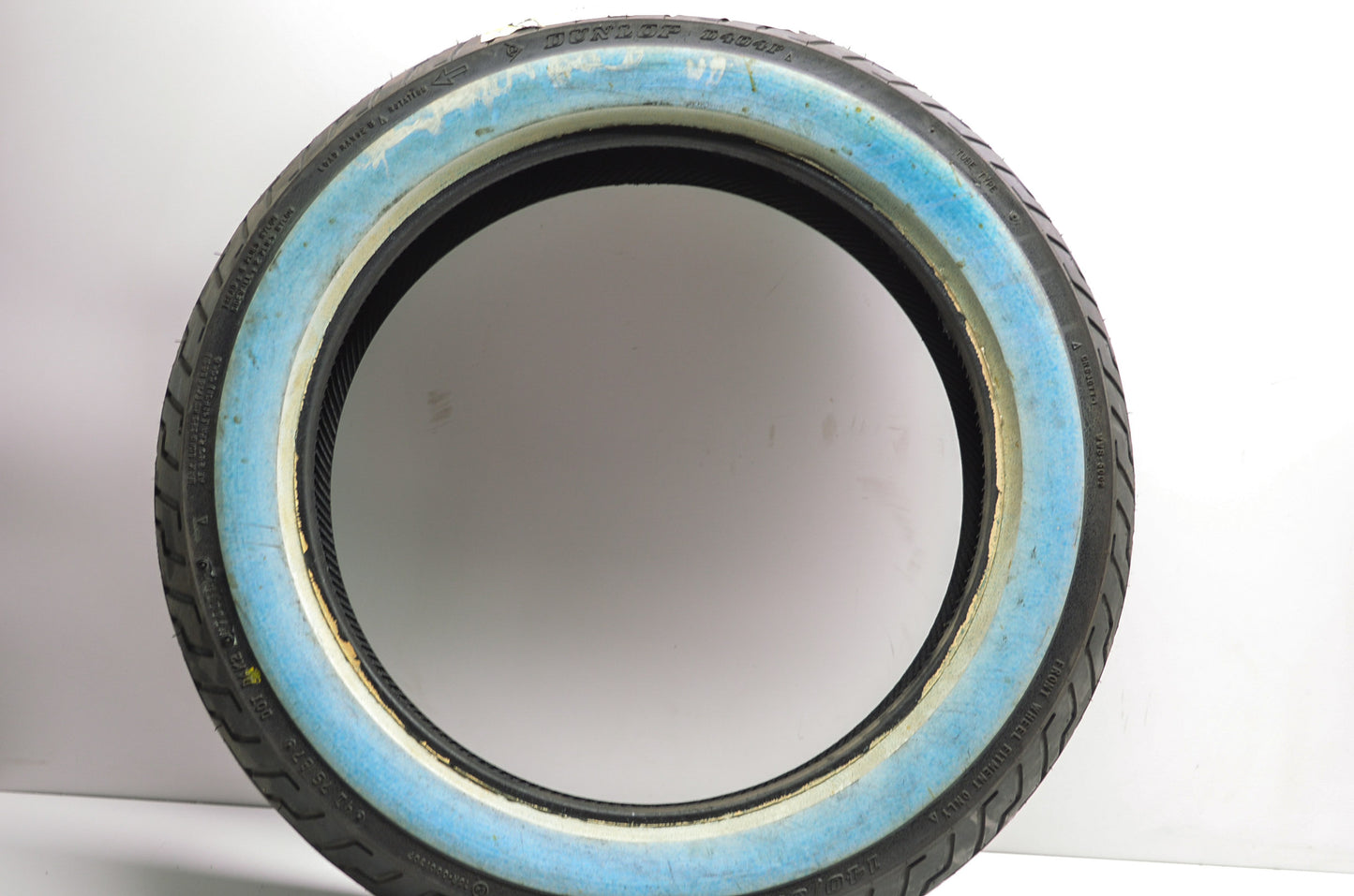 New Dunlop D404 Front Tire 140/80-17