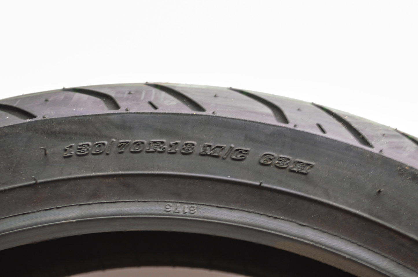 New Dunlop D251F Front Tire 130/70R-18