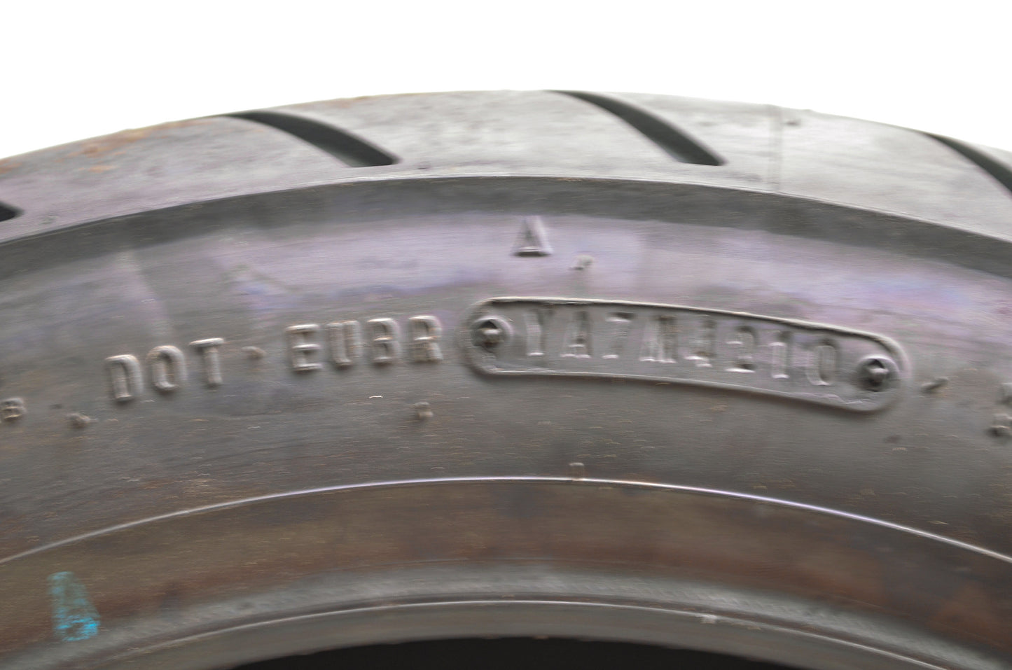New Dunlop D251 Tire 190/60-R17