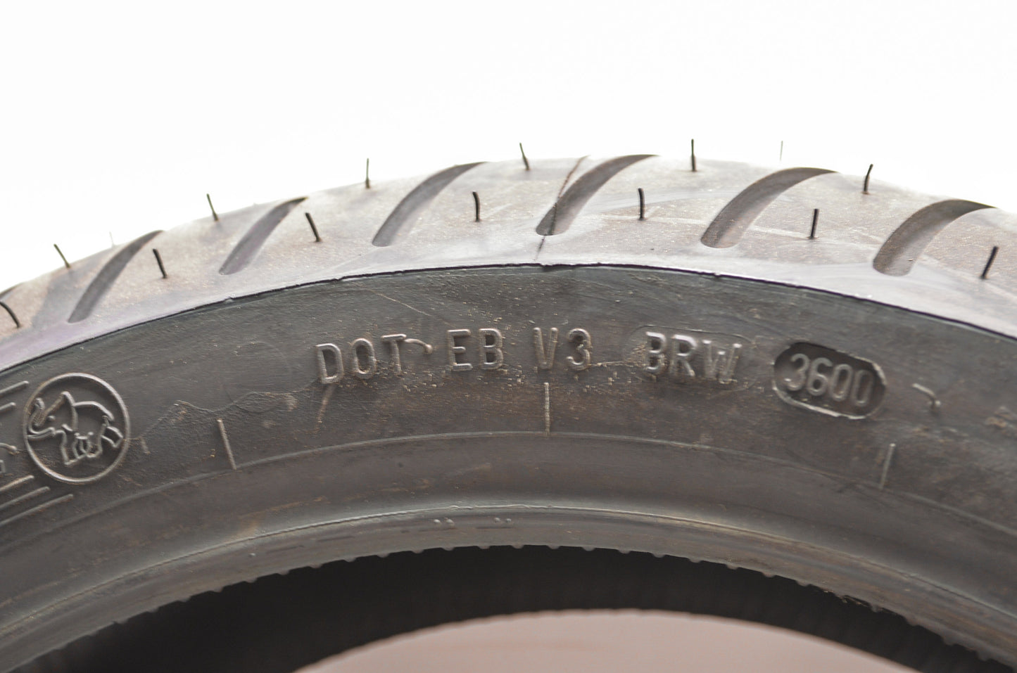 New Metzeler ME Z4 Rear Tire 190/50ZR-17