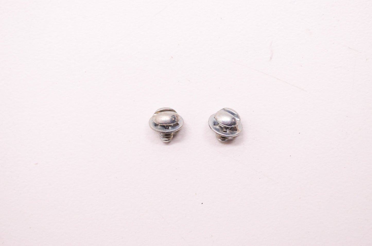 New Tillotson Throttle Clip Retaining Screw Qty 2 NOS
