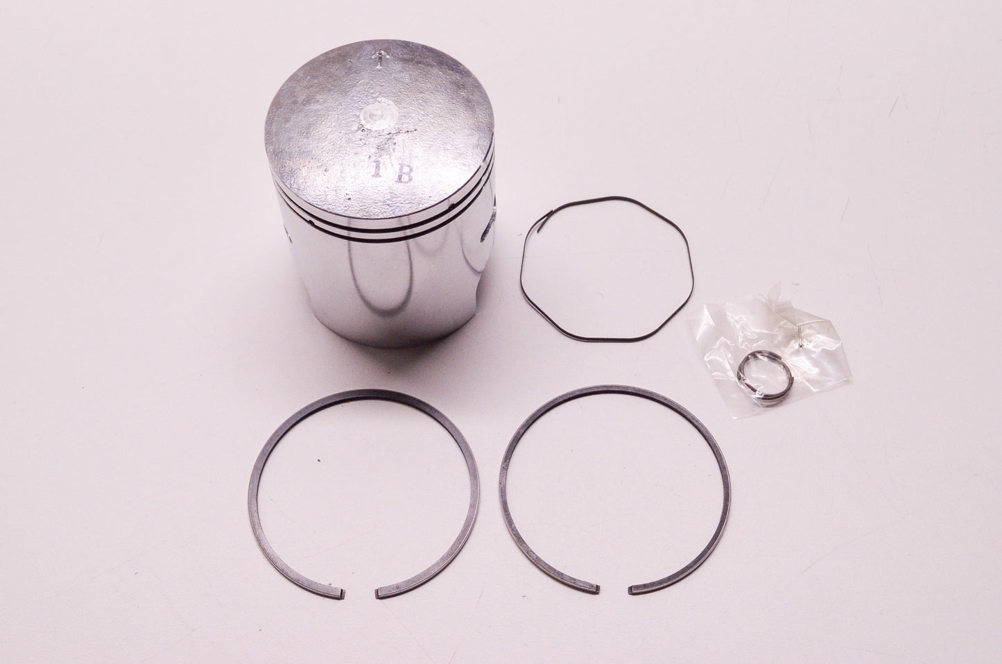 Piston Kit F-7 Size Standard Kawasaki 1B NOS