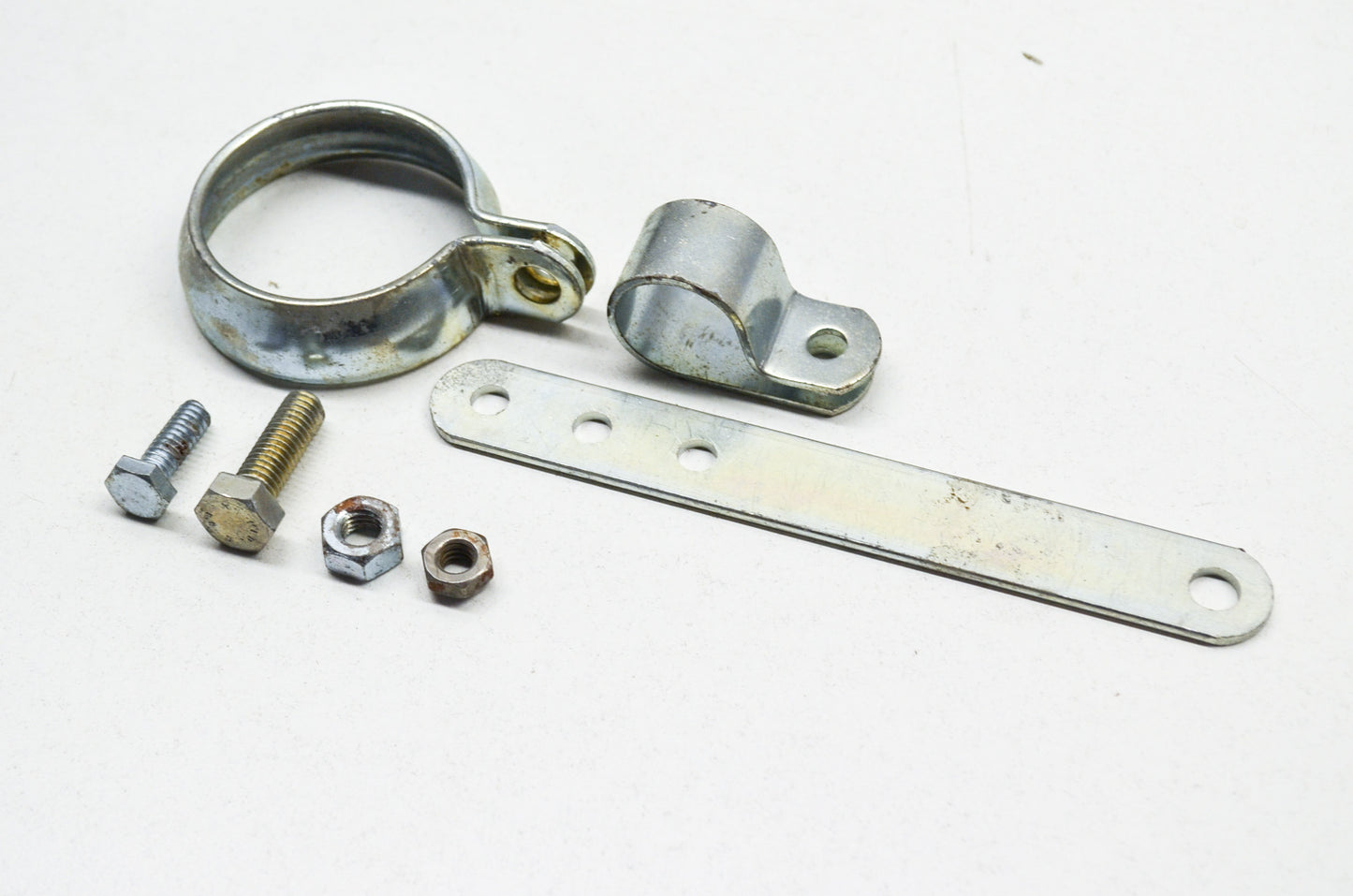 Exhaust Support Kit NOS