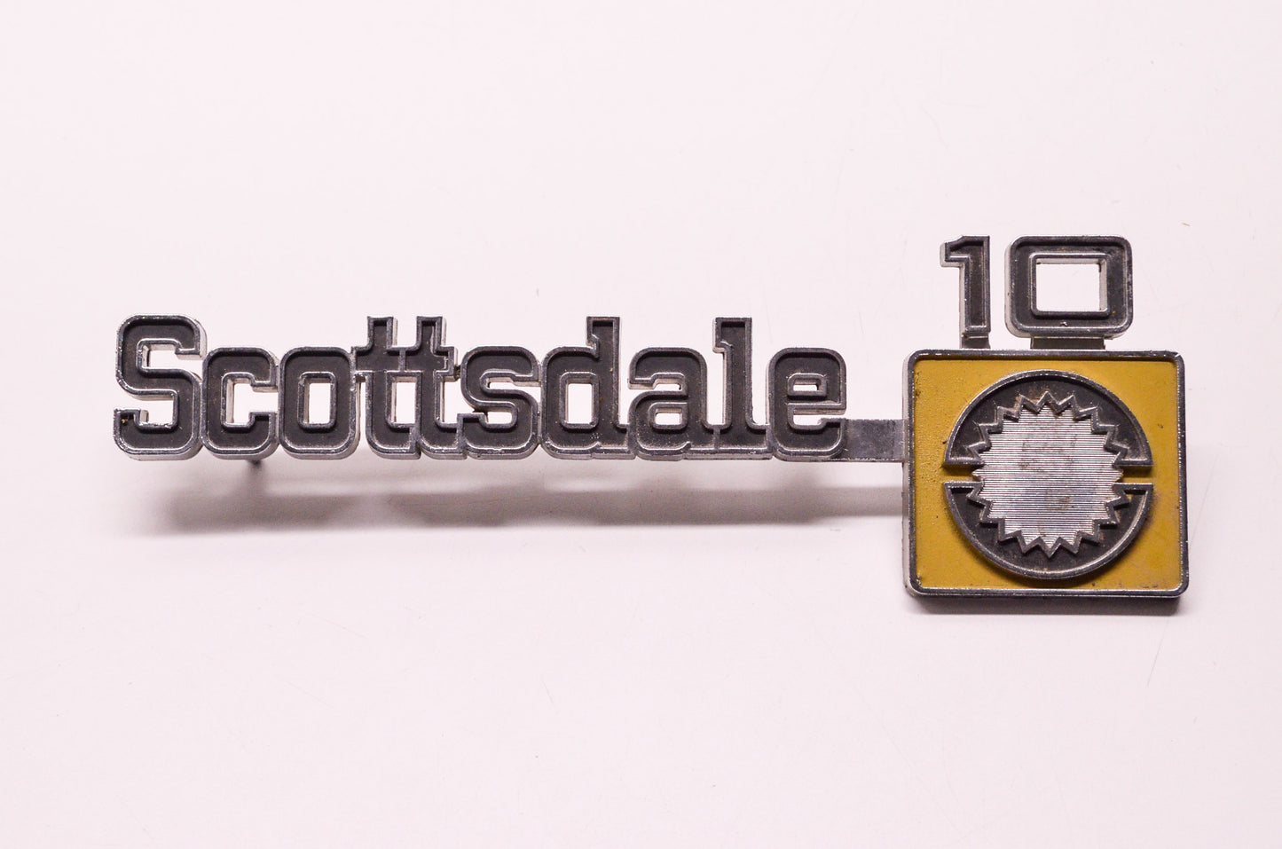 Scottsdale 10 Emblem