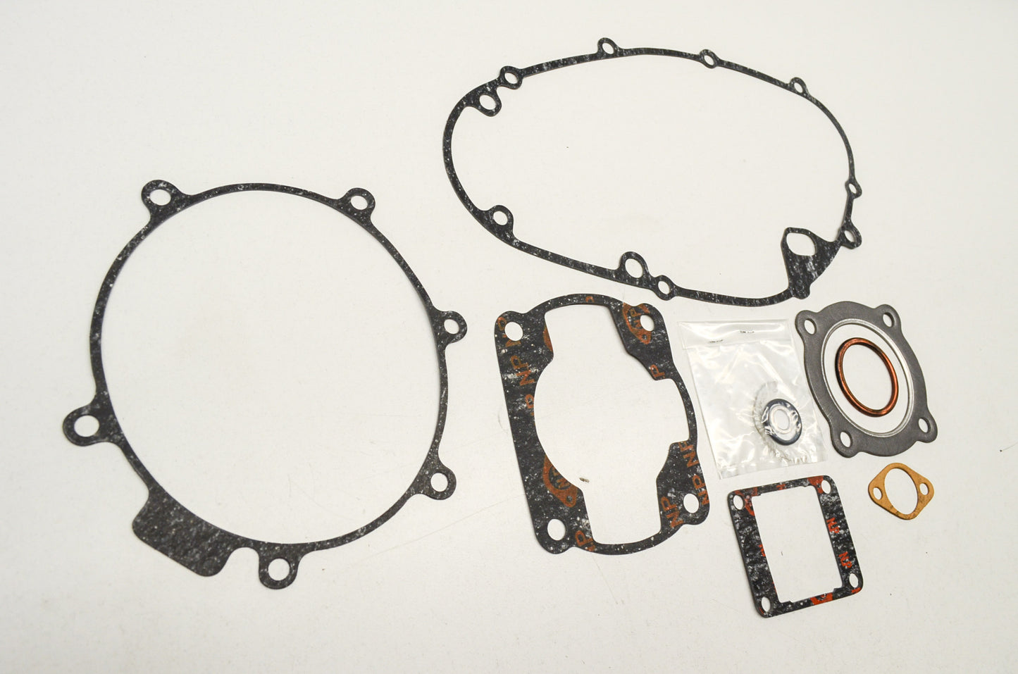 New Rocky Complete Gasket Set Kawasaki KE175, (D/D1-D3) NOS