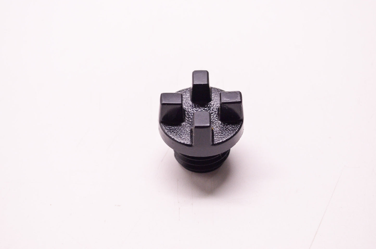 New OEM Echo Kiortiz Plug