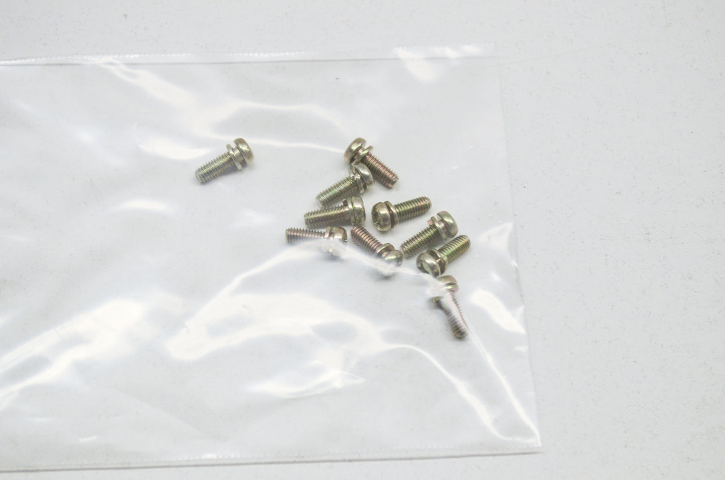 New Hodaka Screws QTY 10 NOS