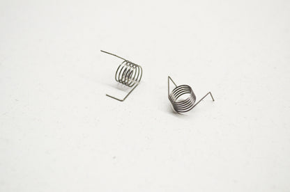 New OEM Husqvarna Spring QTY 2 322 323 325 326 327 NOS