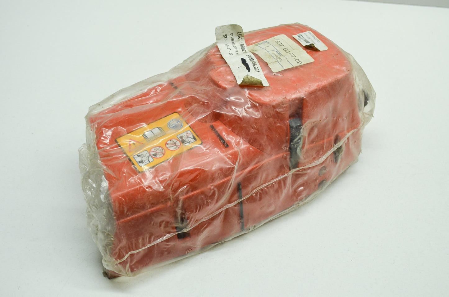 New OEM Husqvarna Cylinder Cover 385 390 NOS