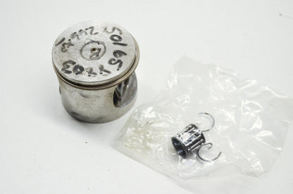 Piston 266 NOS