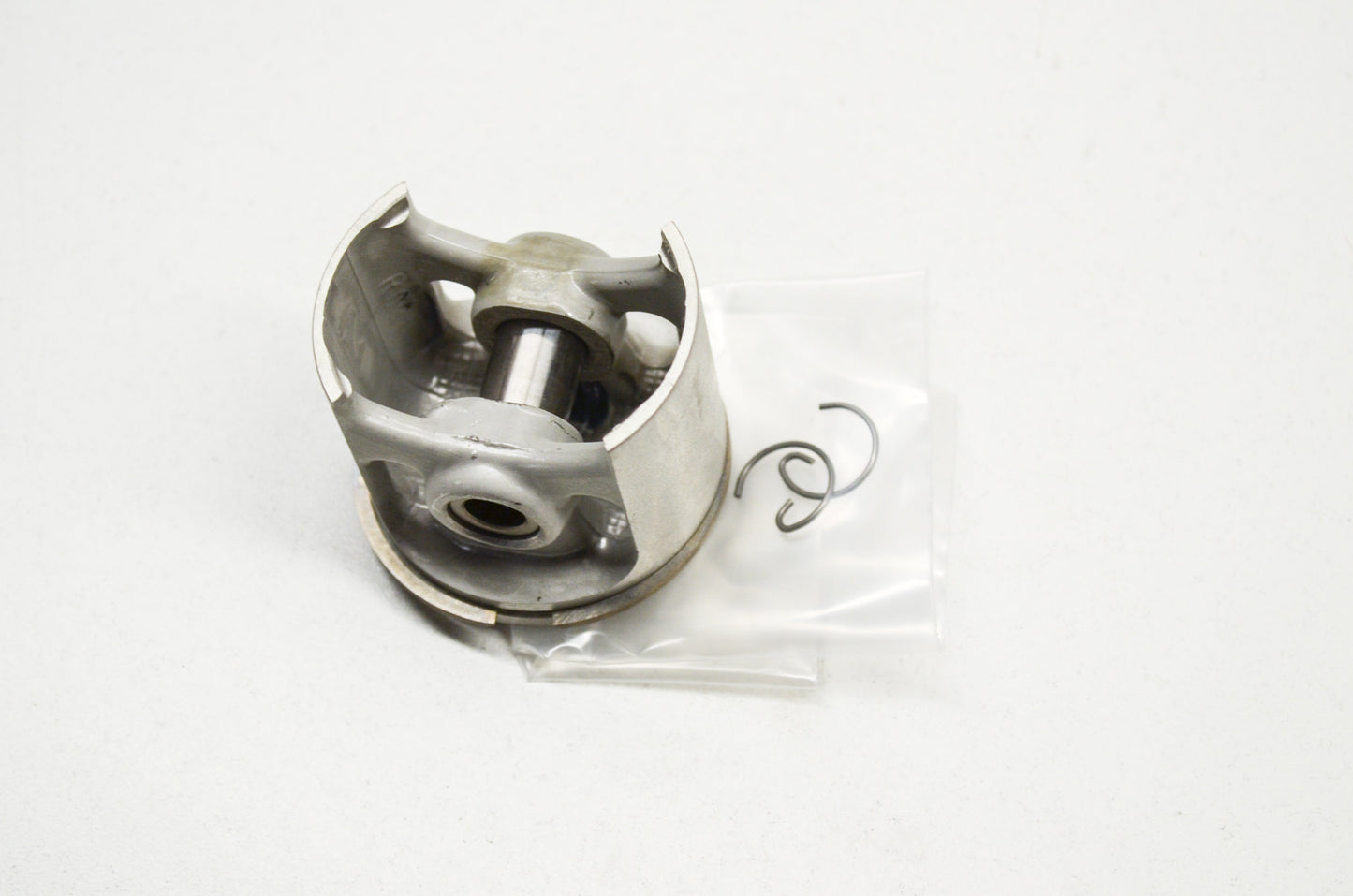 OEM Husqvarna 503-53-11-72 Piston 261 NOS