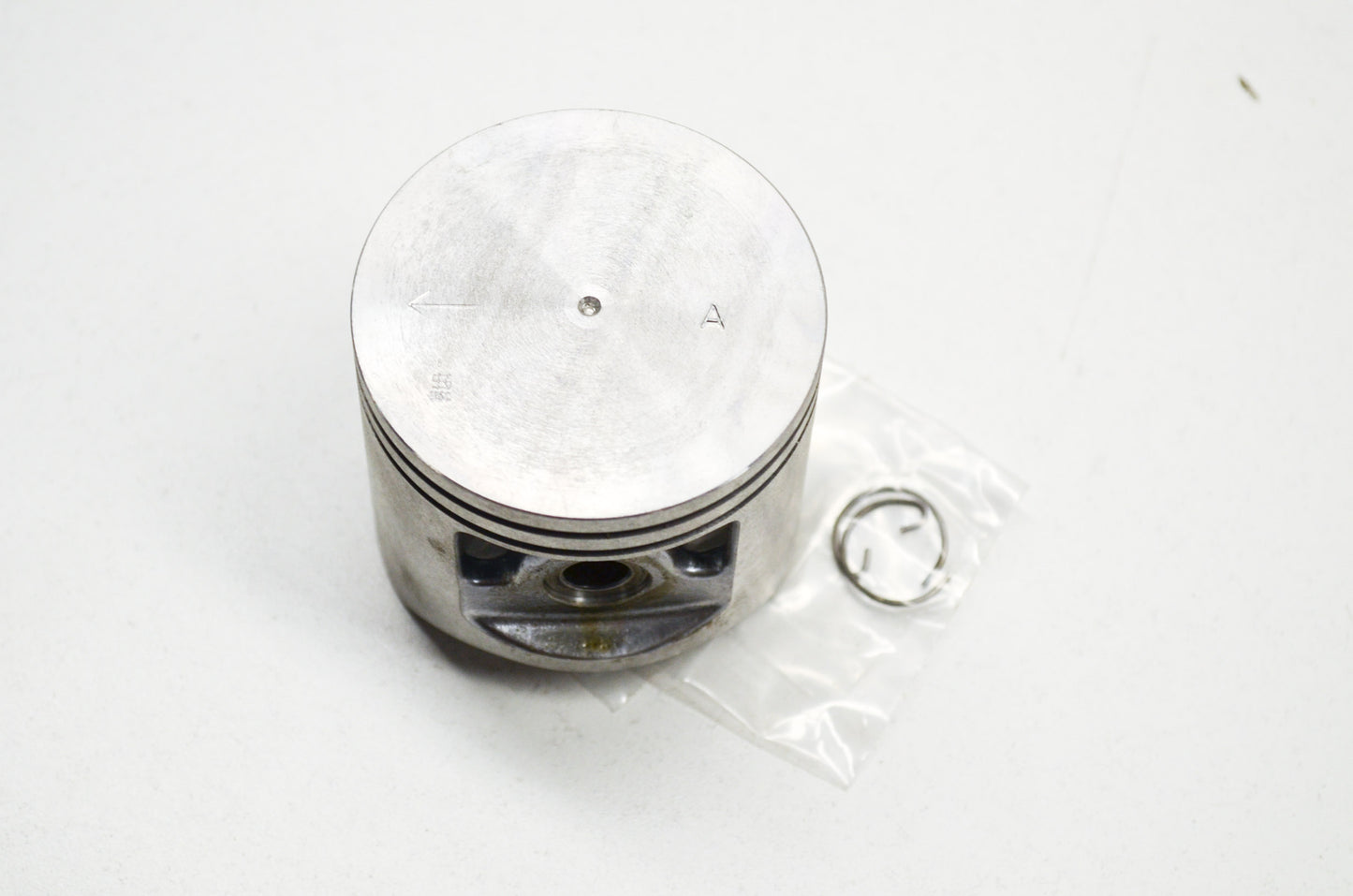 Piston Missing Piston Rings 2101 298 NOS