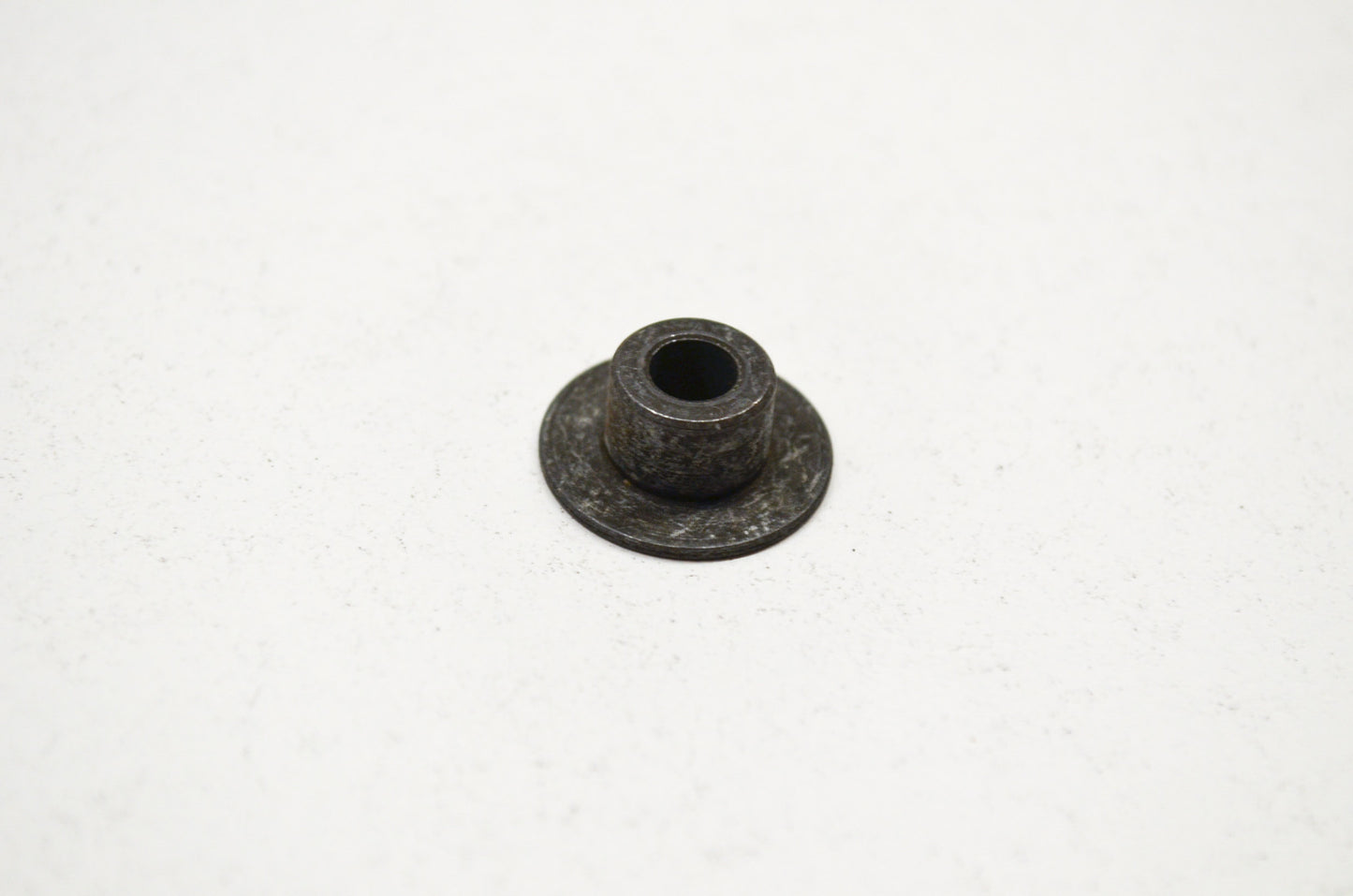 New OEM Husqvarna Bushing 362 365 371 372 385 390 NOS