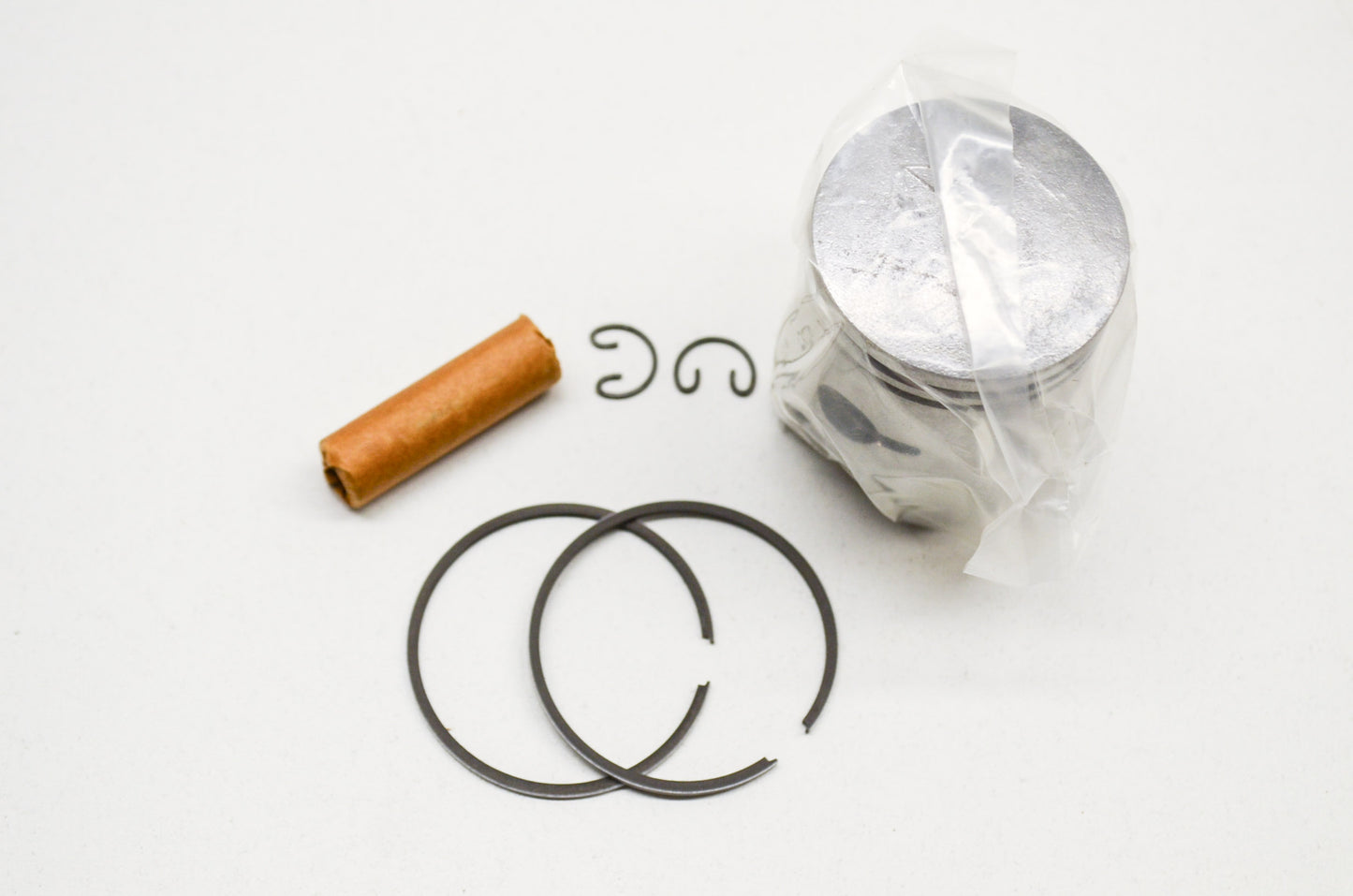 New Rocky Piston Set for Suzuki TC/TS-90 Size STD NOS
