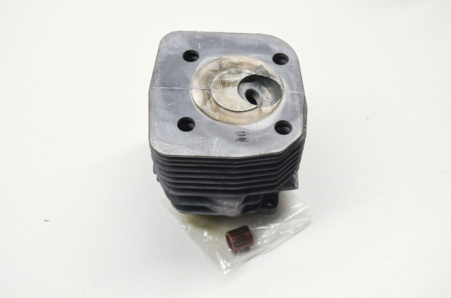 New OEM Husqvarna Cylinder Assembly 3120 NOS