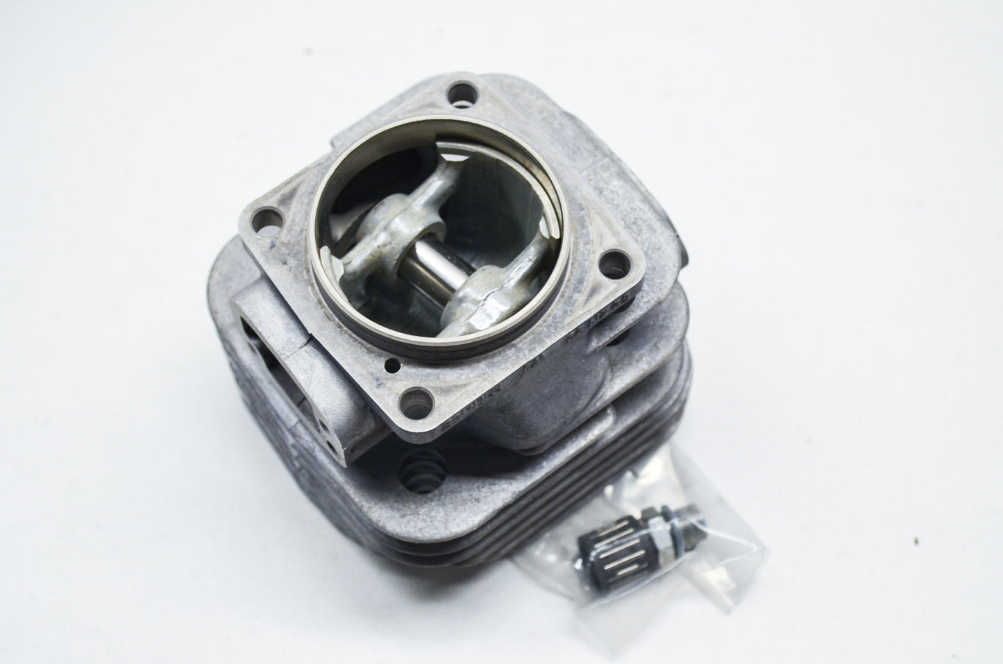 New OEM Husqvarna Cylinder Assembly 272 NOS
