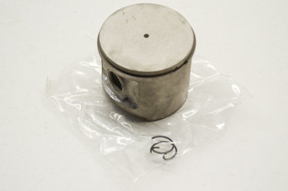 OEM Husqvarna 503691271, 503-69-12-71 Piston 371 NOS