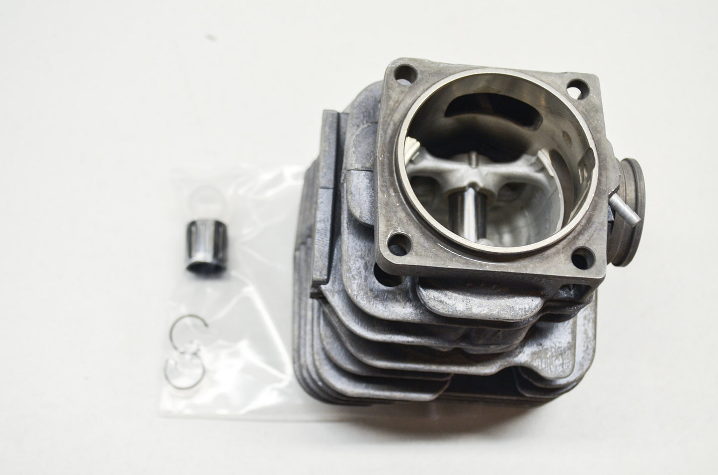 New OEM Husqvarna Cylinder Assembly 395 NOS