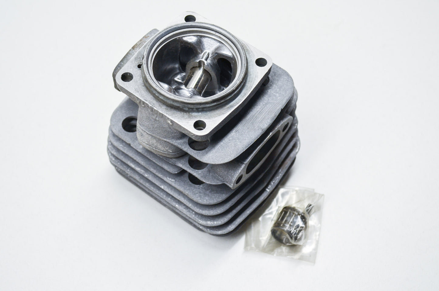 New OEM Husqvarna Cylinder Assembly 181 NOS