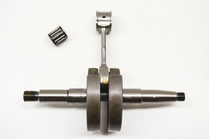 Crankshaft Missing Two Bearings 2100 2101 298 NOS