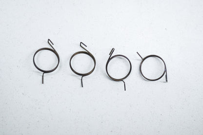 Ratchet Spring CS 500 510 550 650 660 Qty 4 NOS
