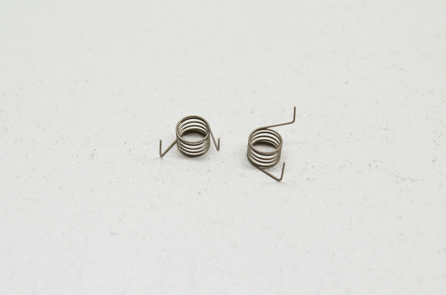 Return Spring ED EDR ES GT LHS LST PB Qty 2 NOS