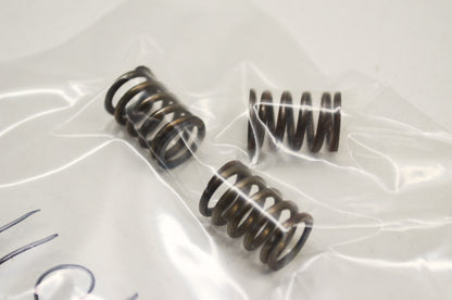 New Hodaka Clutch Spring QTY 3 NOS