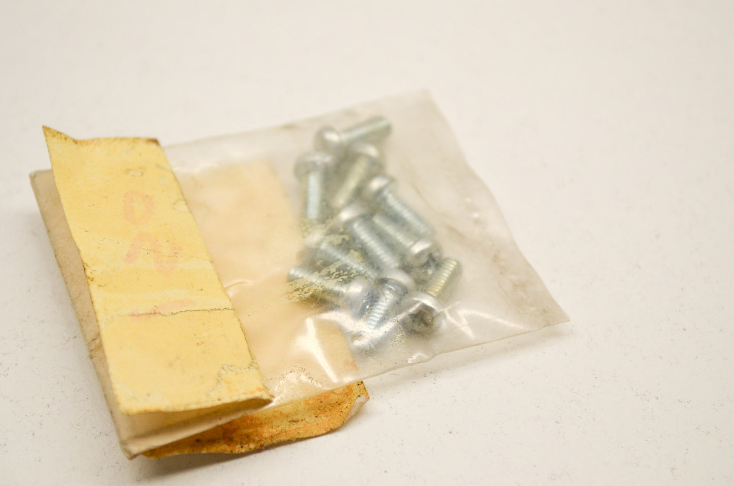 New Hodaka Screws QTY 10 NOS