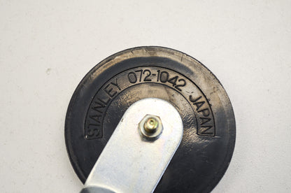 Stanley Amber Reflector w/ Mounting Bracket