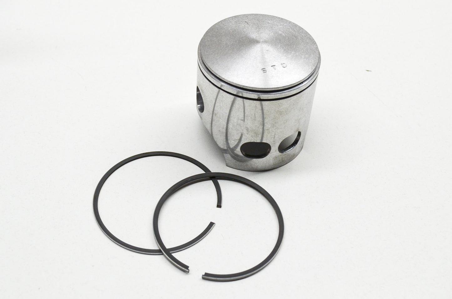 Rocky 949753 Piston STD Size Yamaha RT-2 NOS
