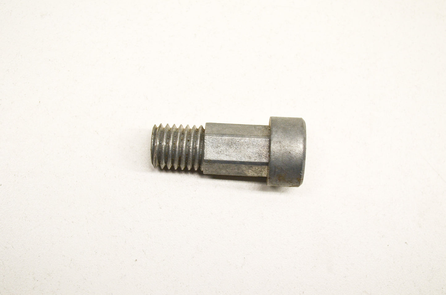 New OEM Husqvarna Trim Bolt 16 R 22 R 25 R NOS