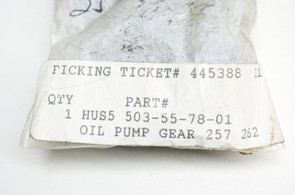 New OEM Husqvarna Oil Pump Gear 257 261 262 NOS