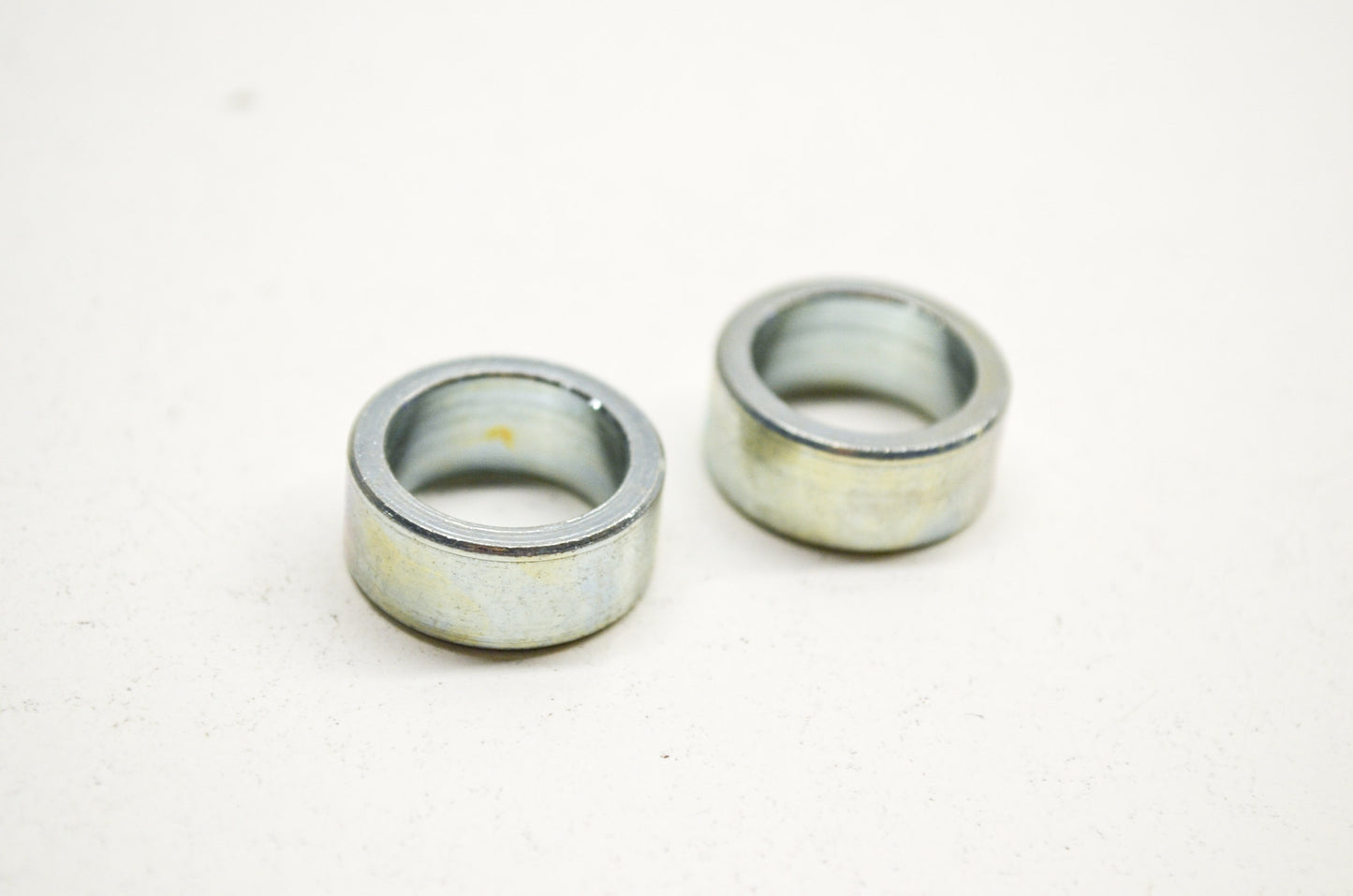 New OEM Husqvarna Bushing QTY 2 268 K 272 K 185 NOS