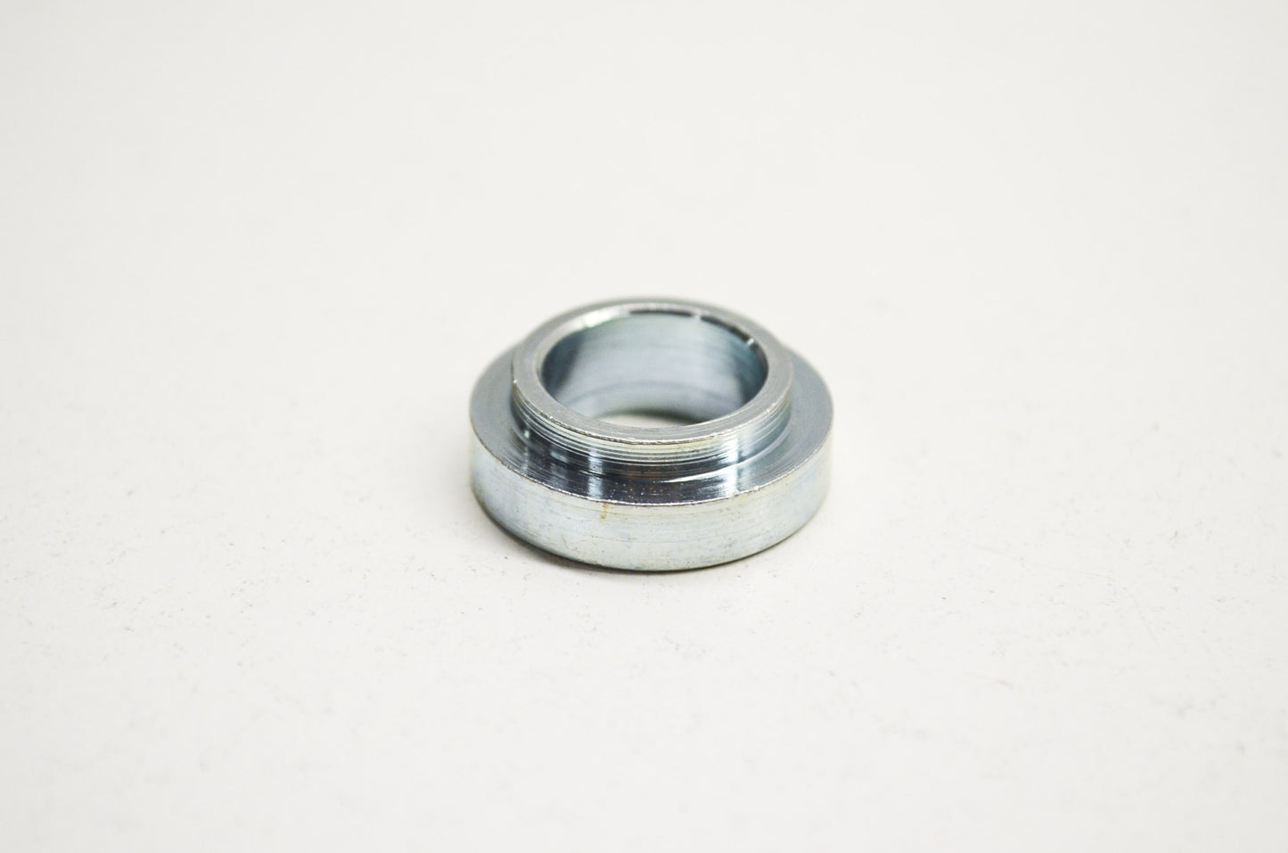 New OEM Husqvarna Bushing 268 K 272 K 185 NOS