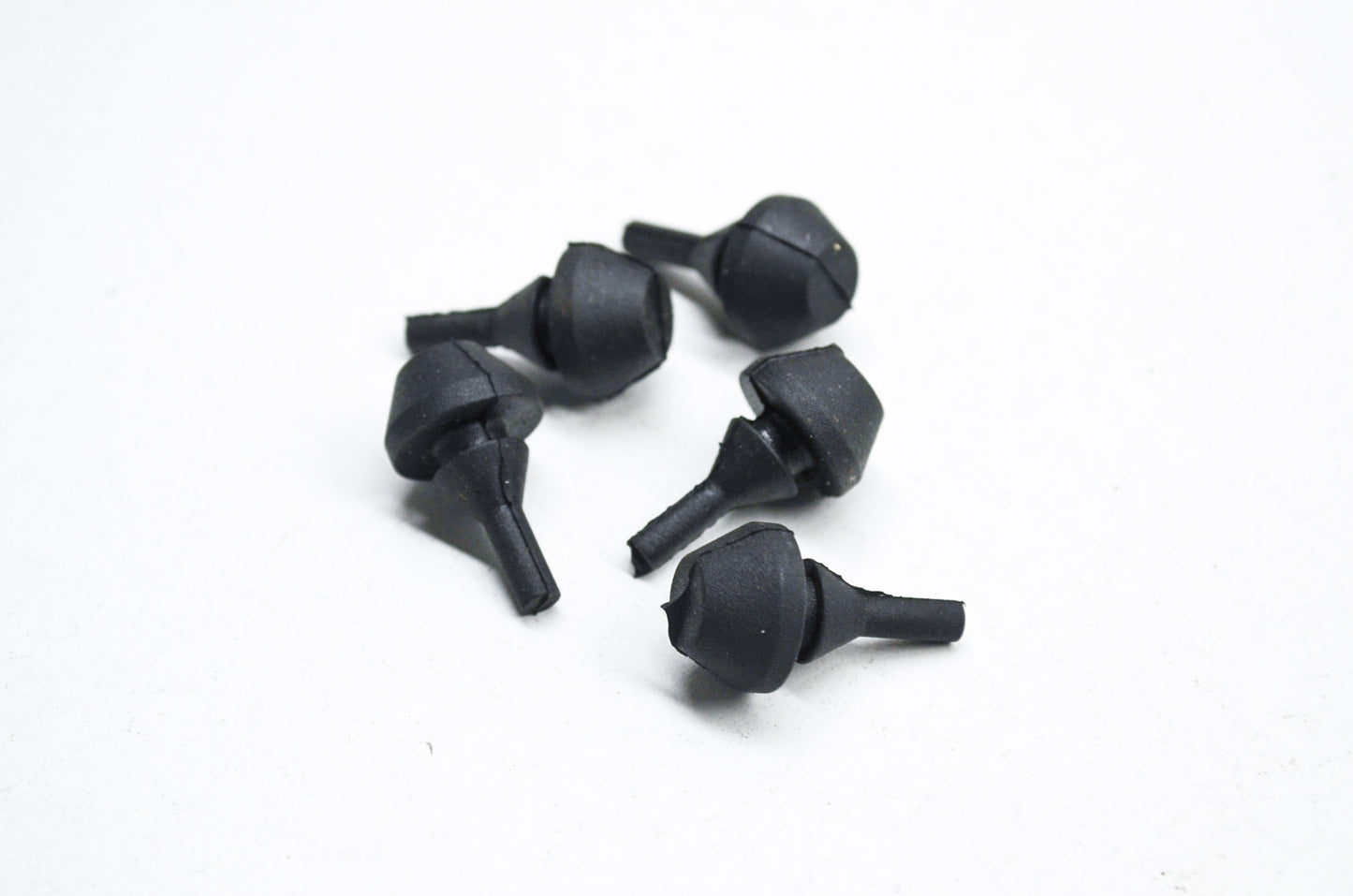 New OEM Husqvarna Grommet QTY 5 394 395 EPA NOS