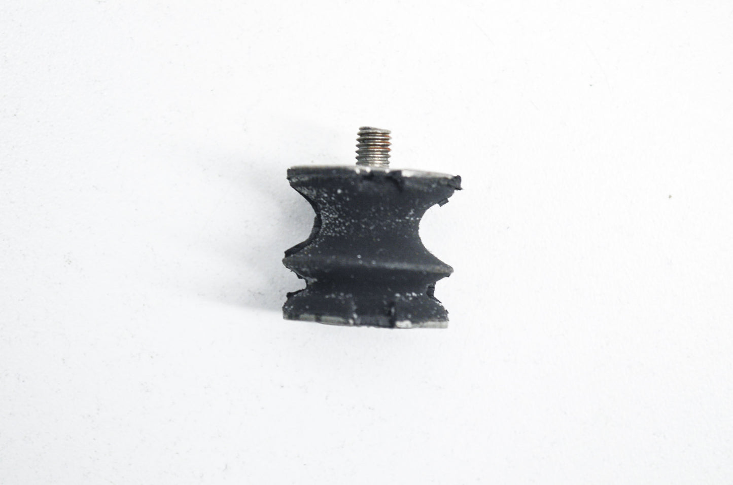 New OEM Husqvarna Anti Vibration Element 162 266 268 272 480 61 NOS
